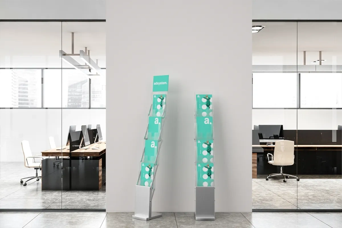 bilder som viser brosjyrestativet / produktet i bruk